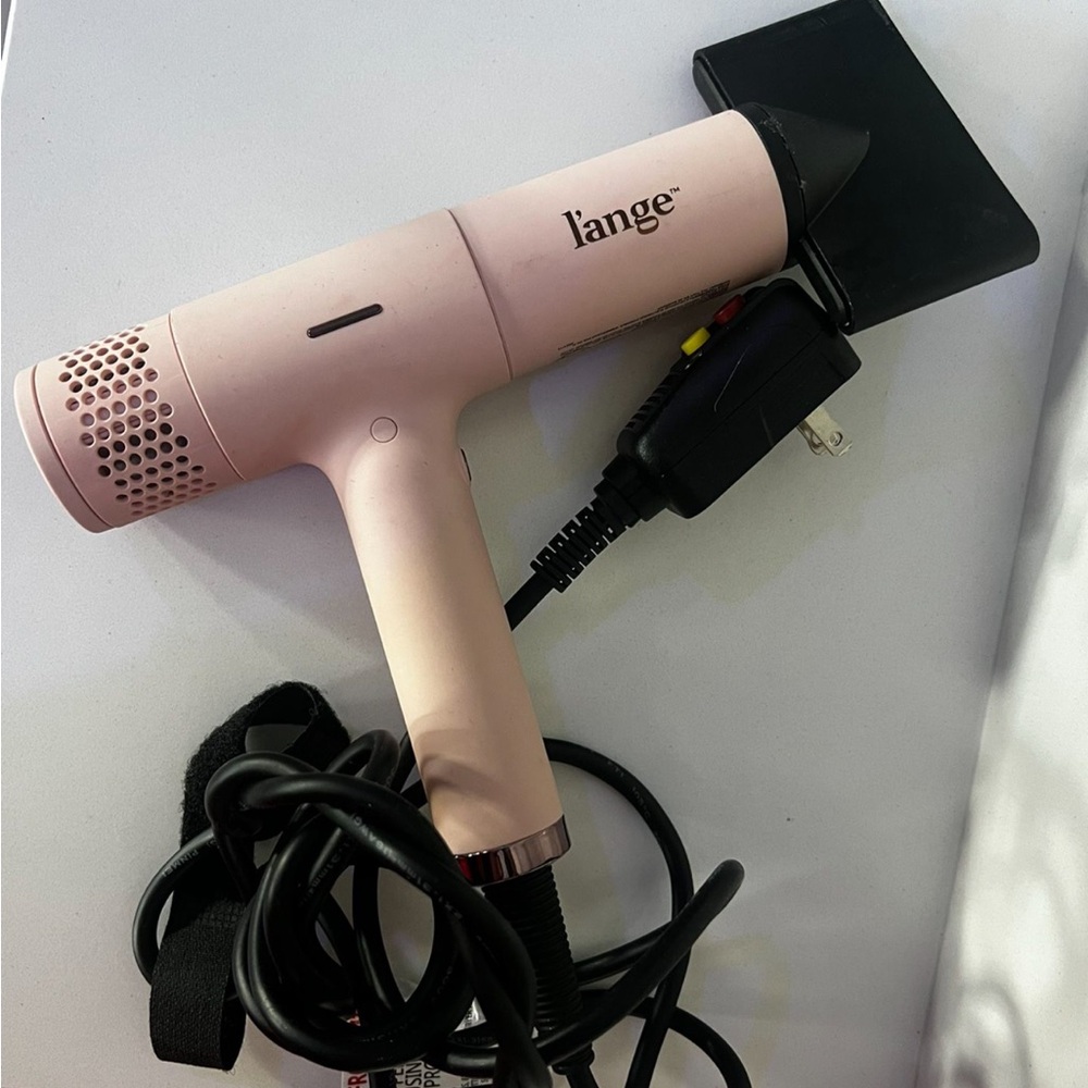 Hair dryer
